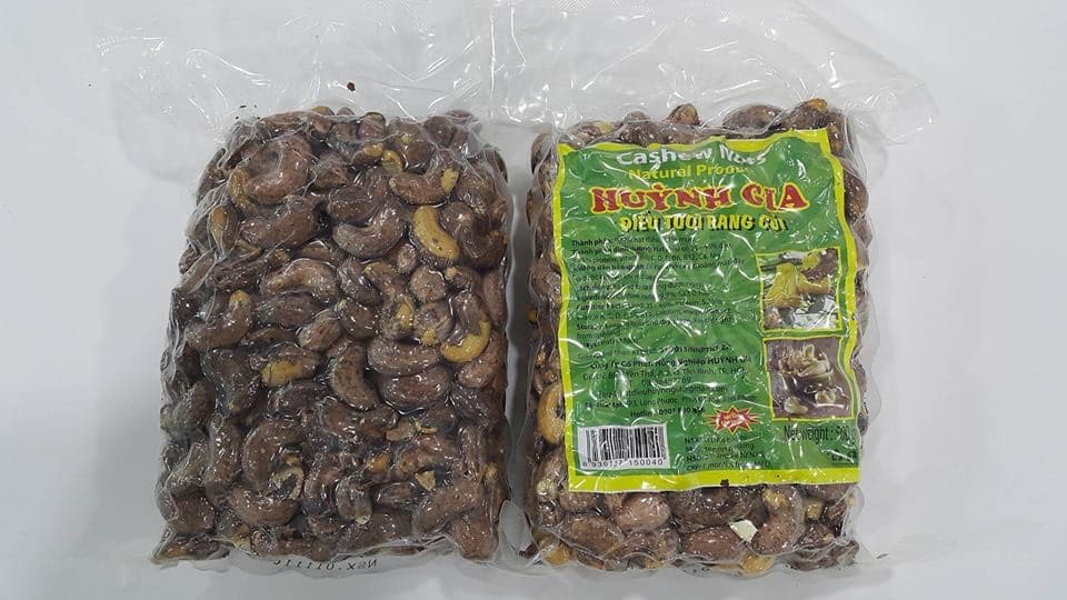 Salted Cashew Nuts with Shell or no Shell Origin Vietnam